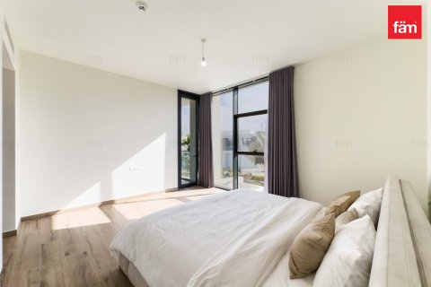 4 bedrooms Villa in Dubai, UAE No. 131438 13