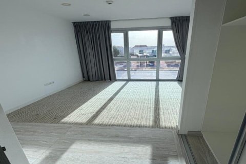 Apartment de 2 dormitorios en District 11, UAE No. 156223 6