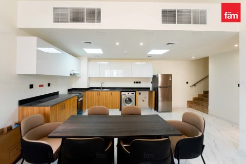3 bedrooms Townhouse in Dubai, UAE No. 100582 3