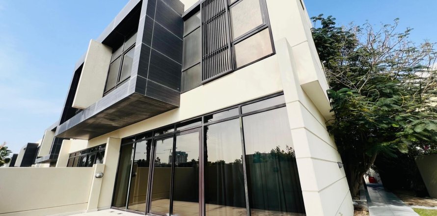 Townhouse de 4 chambres à Dubai, UAE No. 146954