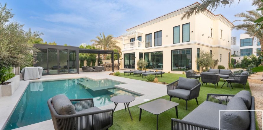 4 bedrooms Villa in Jumeirah Village Triangle, UAE No. 194299