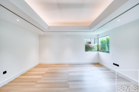 4 bedrooms Villa in Jumeirah, UAE No. 194601 8