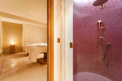 Villa de 4 dormitorios en Palm Jumeirah, UAE No. 147149 24