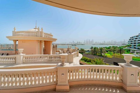 Villa de 4 dormitorios en Palm Jumeirah, UAE No. 147149 16