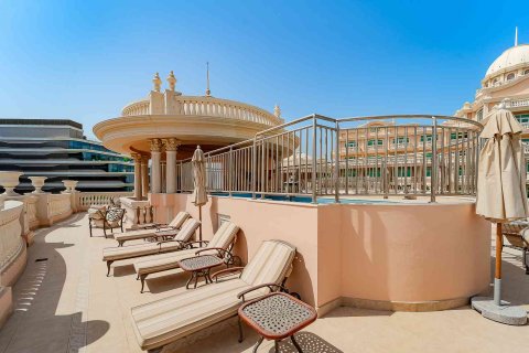 Villa de 4 dormitorios en Palm Jumeirah, UAE No. 147149 12