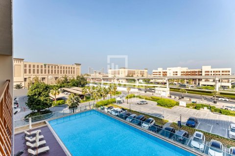 Studio Apartment in Palm Views, UAE No. 189720 3