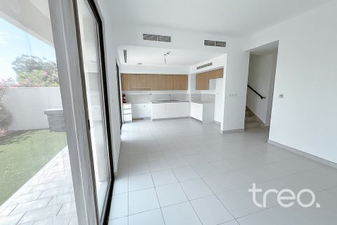 4 bedrooms Townhouse in Dubai, UAE No. 188131 6