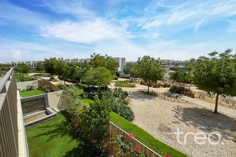 4 bedrooms Townhouse in Dubai, UAE No. 188131