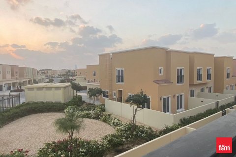 3 bedrooms Townhouse in Dubai, UAE No. 148605