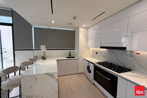 Квартира с 2 спальнями в Дубай, ОАЭ №148609 3