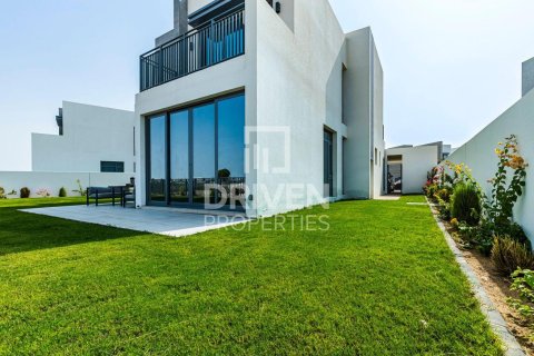 4 bedrooms Villa in EMAAR South, UAE No. 193838 5