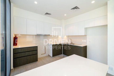 4 bedrooms Villa in EMAAR South, UAE No. 193838 13