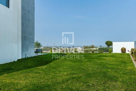 4 bedrooms Villa in EMAAR South, UAE No. 193838 7