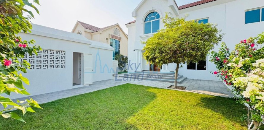 Вилла с 4 спальнями №118030