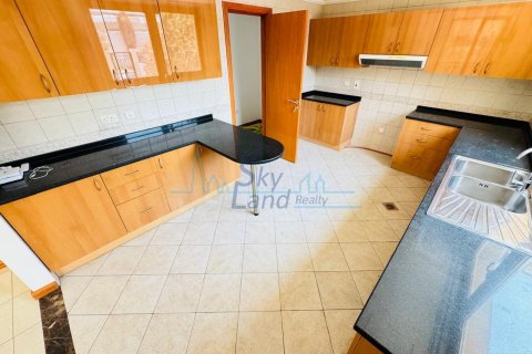 Villa de 4 dormitorios No. 118031 10