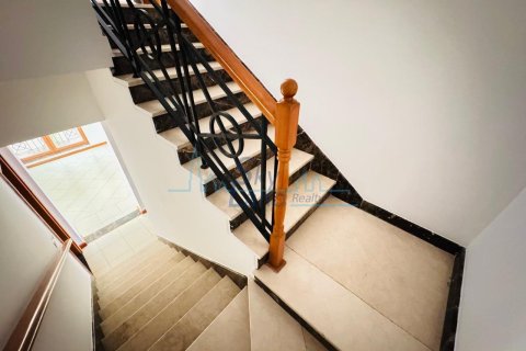 Villa de 4 dormitorios No. 118031 30