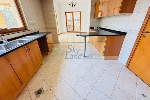 Villa de 4 dormitorios No. 118031 12