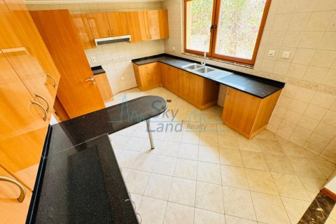 Villa de 4 dormitorios No. 118031 5