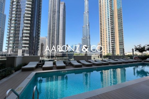 1 bedroom Apartment in Downtown Dubai (Downtown Burj Dubai), UAE No. 132954 12