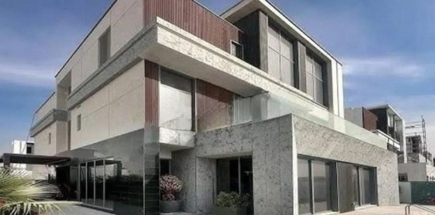 6 bedrooms Villa in Dubai, UAE No. 163950