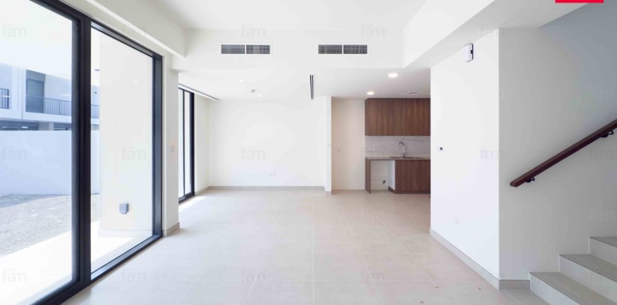 3 bedrooms Villa in Town Square, UAE No. 111954