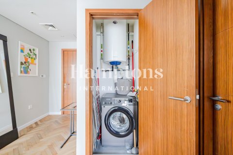 Apartment de 1 dormitorio en The Address Dubai Marina, UAE No. 136084 16