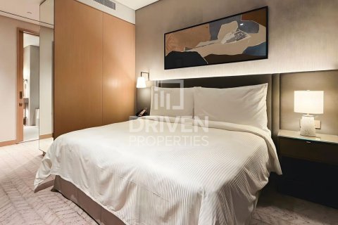 Квартира с 2 спальнями в Vida Residences Dubai Mall, ОАЭ №188705 10
