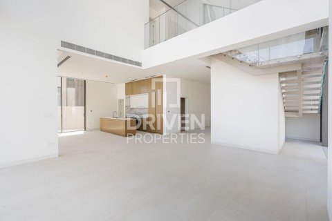 4 bedrooms Villa in Nad Al Sheba 1, UAE No. 188708 6