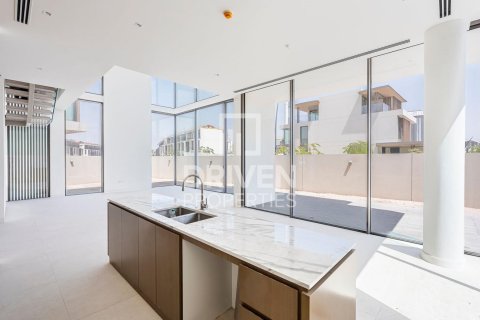 4 bedrooms Villa in Nad Al Sheba 1, UAE No. 188708
