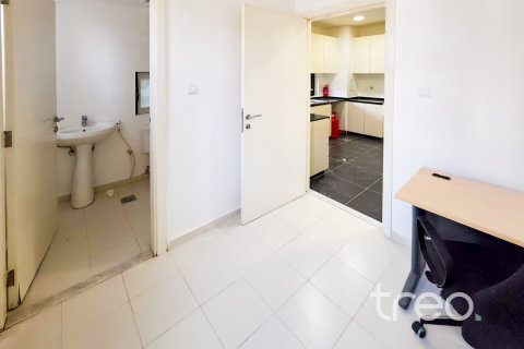 3 bedrooms Villa in Topanga, UAE No. 199013 12