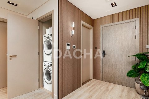 Квартира с 2 спальнями в The Crescent, ОАЭ №155764 8