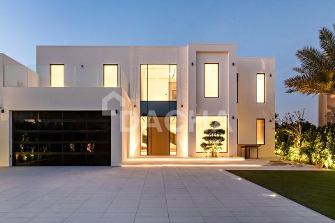 Вилла с 5 спальнями в Jumeirah Islands, ОАЭ №155766 2