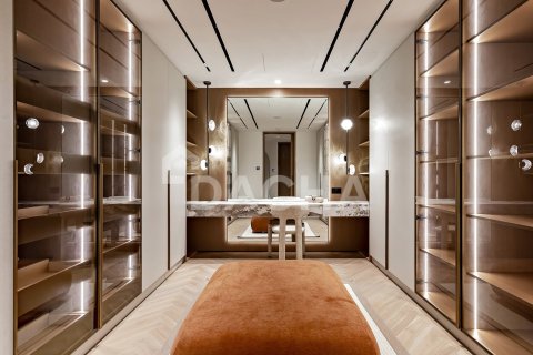 Вилла с 5 спальнями в Jumeirah Islands, ОАЭ №155766 24