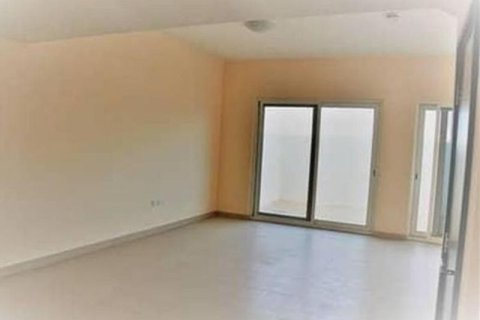 3 bedrooms Townhouse in Al Warsan, UAE No. 152464 2