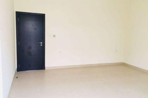 3 bedrooms Townhouse in Al Warsan, UAE No. 152464 6