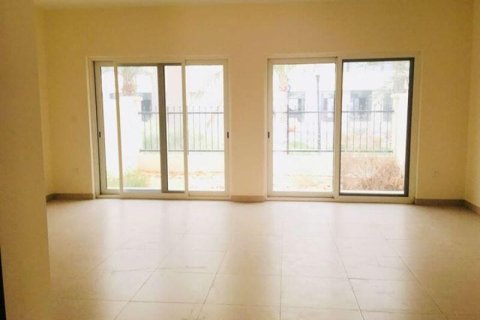 3 bedrooms Townhouse in Al Warsan, UAE No. 152464 5