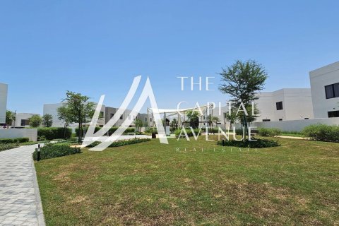 4 bedrooms Villa on the Yas Island, UAE No. 136909 23