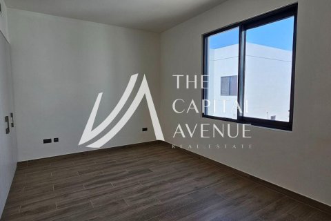 4 bedrooms Villa on the Yas Island, UAE No. 136909 11