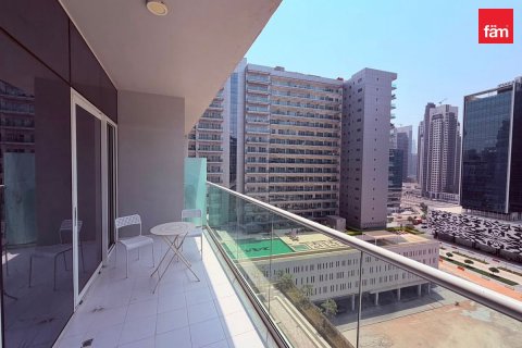 1 bedroom Apartment in Business Bay, UAE No. 205240 3