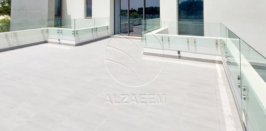 4 bedrooms Villa on the Yas Island, UAE No. 167970