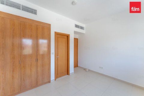 3 bedrooms Townhouse in Dubai, UAE No. 166450 3