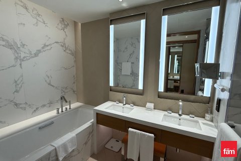 Apartment de 3 dormitorios en Dubai, UAE No. 166448 13