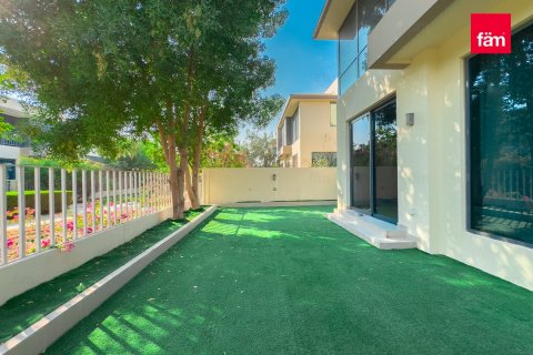 Вилла с 5 спальнями  №131194 2