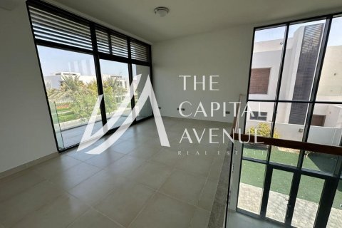 4 bedrooms Villa on the Yas Island, UAE No. 208981 12