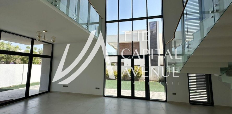4 bedrooms Villa on the Yas Island, UAE No. 208981