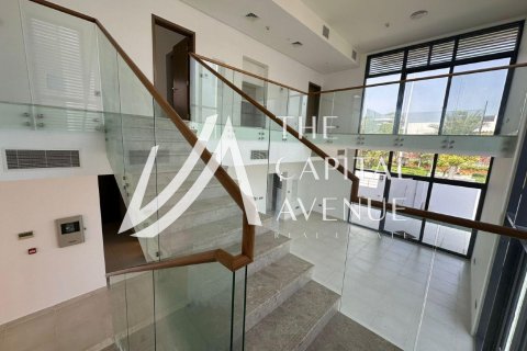 4 bedrooms Villa on the Yas Island, UAE No. 208981 10