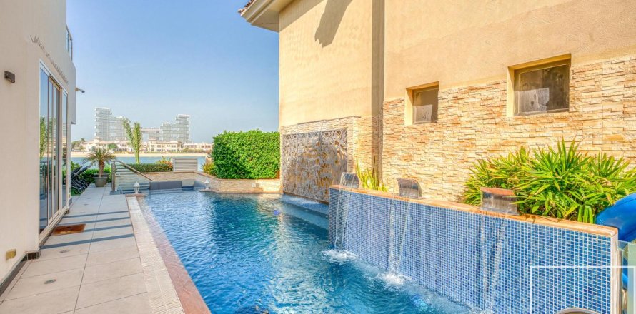 5 غرفة نوم  فيلا في Garden Homes, الإمارات العربية المتحدة رقم 136415