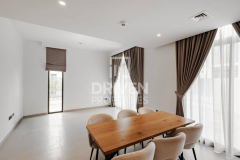 4 bedrooms Townhouse in Joy, UAE No. 200778 3