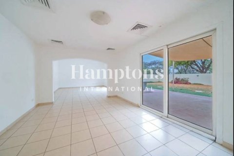 Villa de 3 dormitorios No. 118950 10