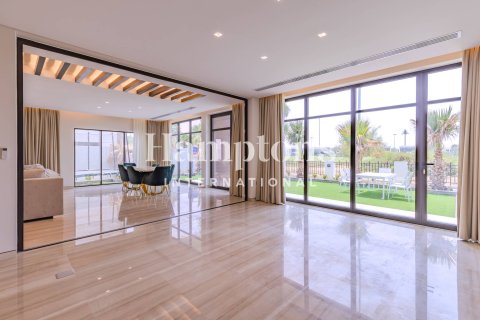 Villa de 5 dormitorios No. 118946 20